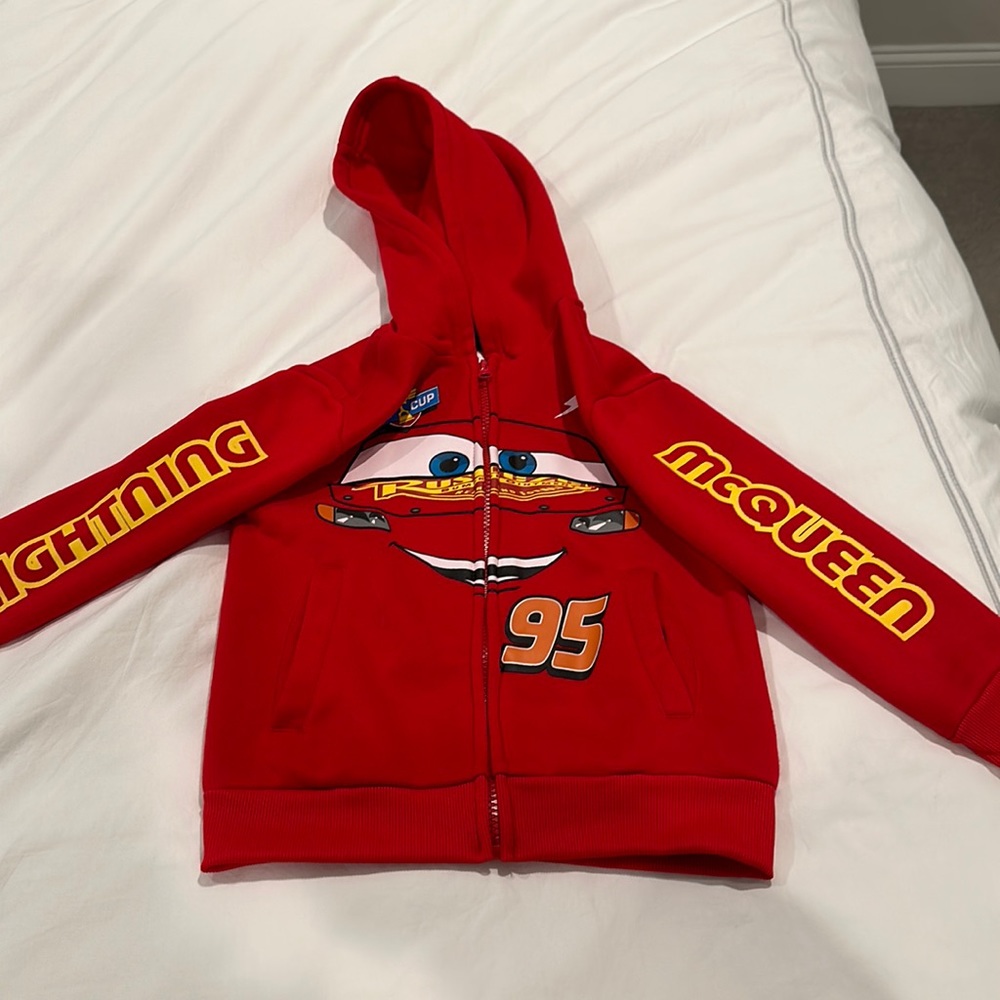 Disney Lightening McQueen size 5